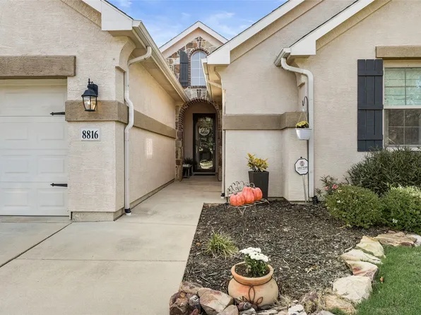 8816 Compton St, Denton, TX 76207