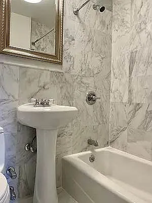 Rented by CitySites Real Estate Group | media 6