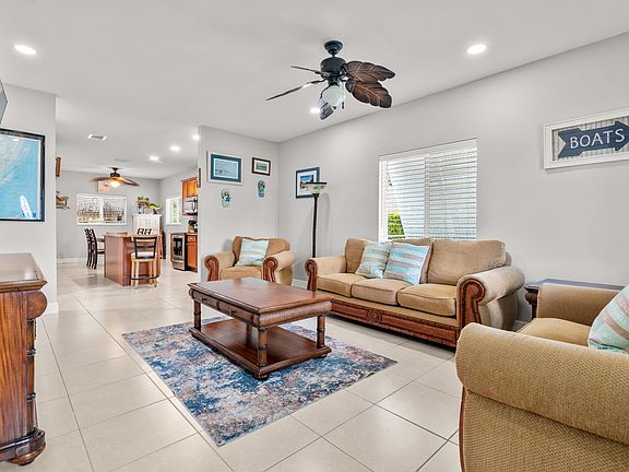 5th image of 312 Ryan Ave