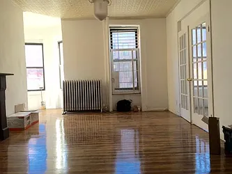 Rented by Rapid Realty Cobble Hill