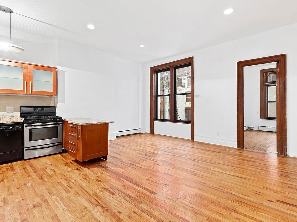 1st image of 20 W 95th St APT 4