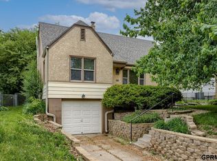 4912 Walnut St, Omaha, NE 68106