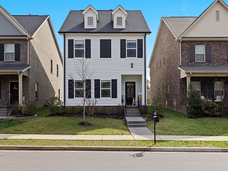 1st image of 293 Carellton Dr
