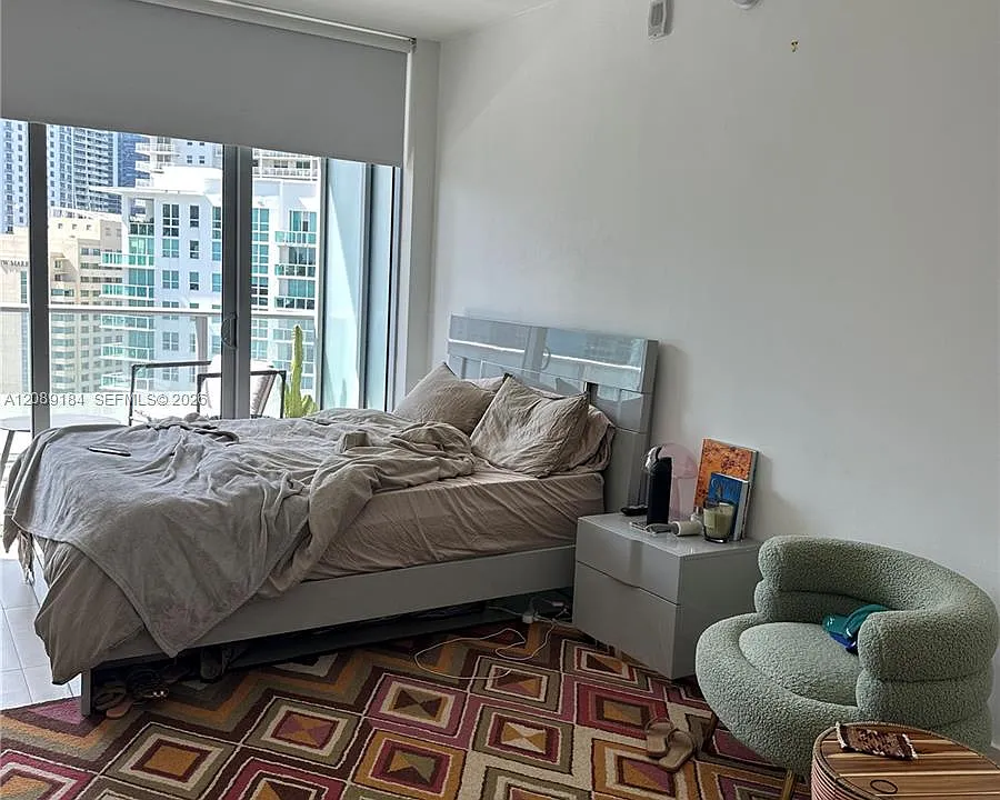 1300 Brickell Bay Dr #2213