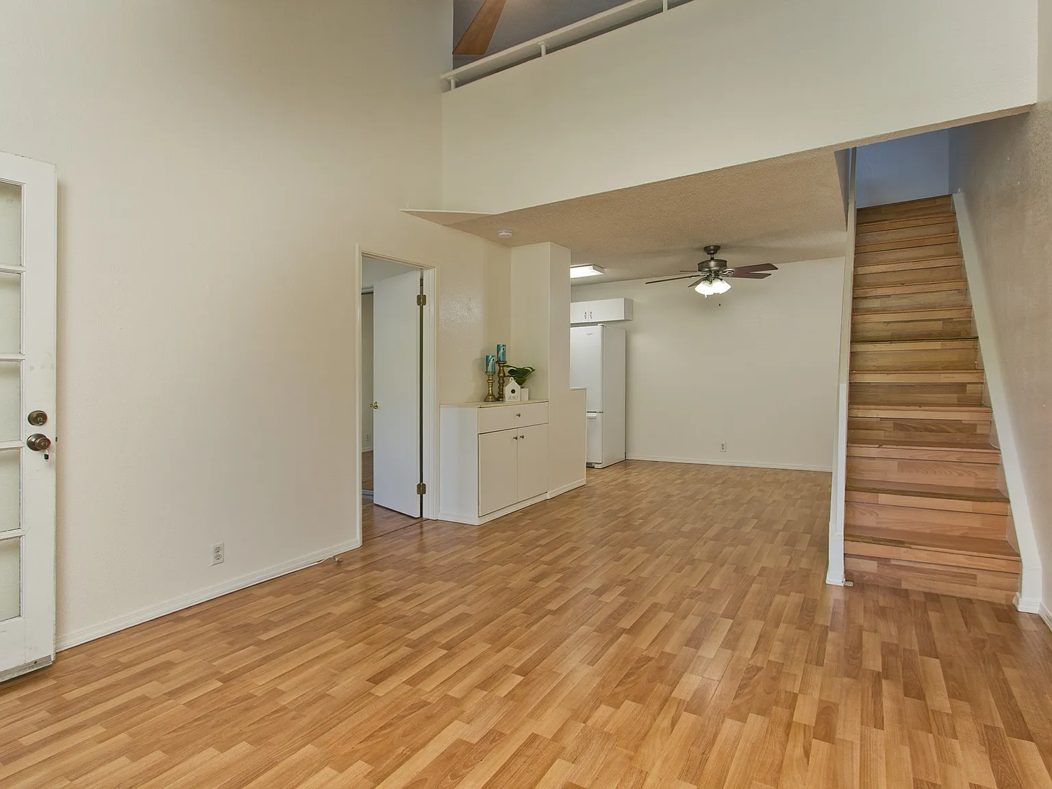 2 bed, 848 sqft, $2,800 — Photo 1