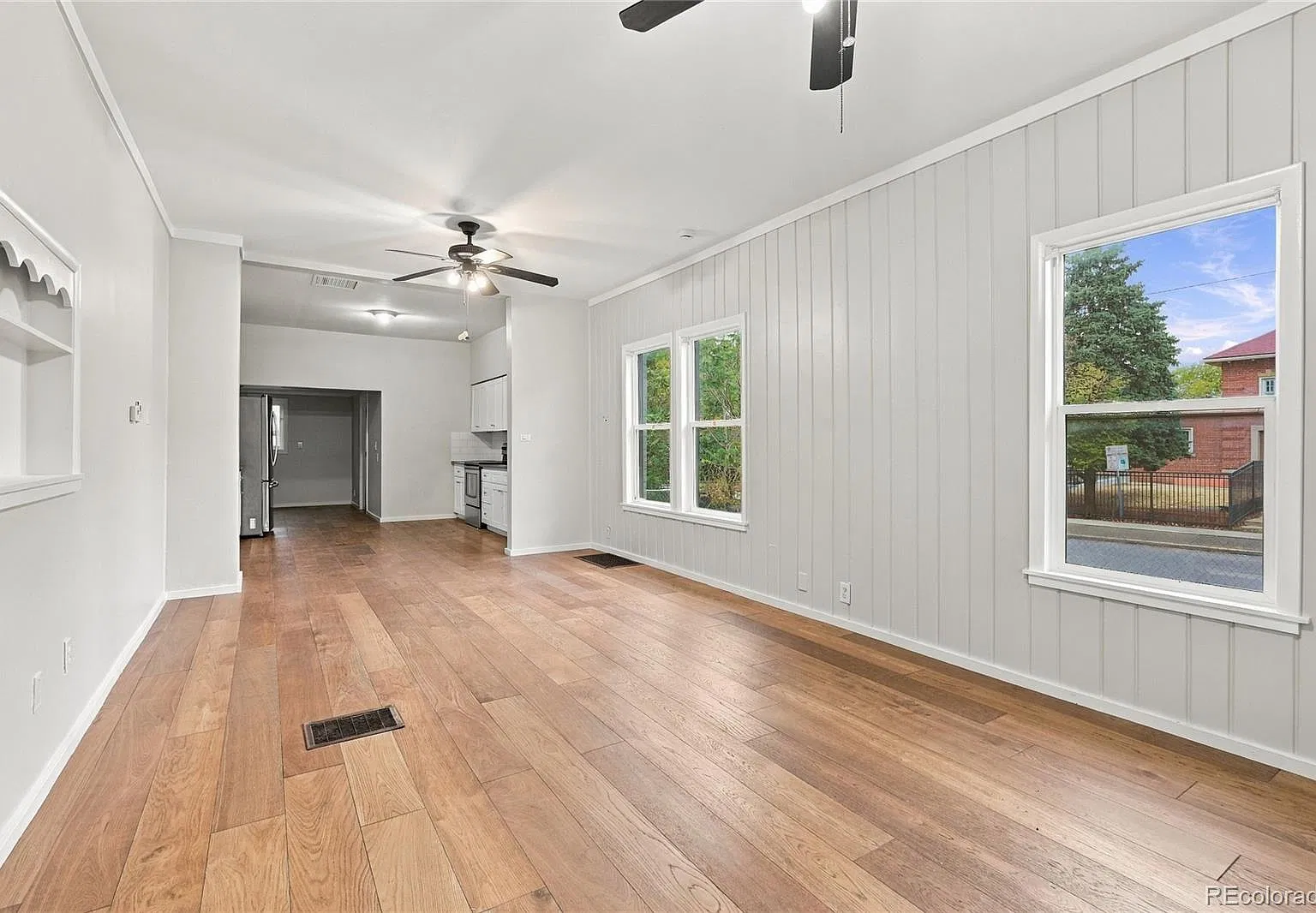 2 bed, 2.0 bath, 1315 sqft, $1,995 — Photo 4