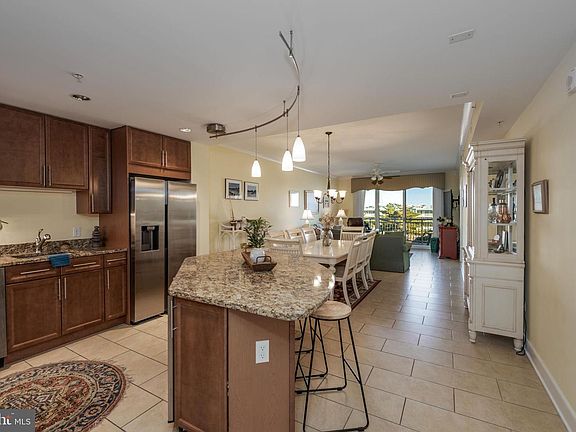 5th image of 2 48th St Unit 214