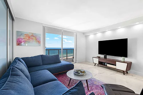 6039 Collins Ave #1527 Photo 1