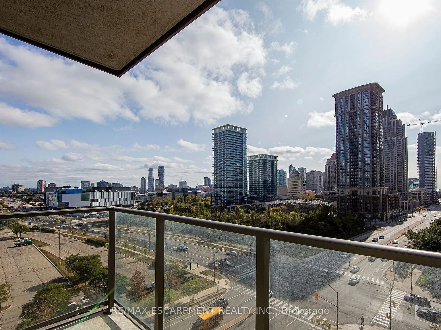 3 bed, $2,900 — Photo 2
