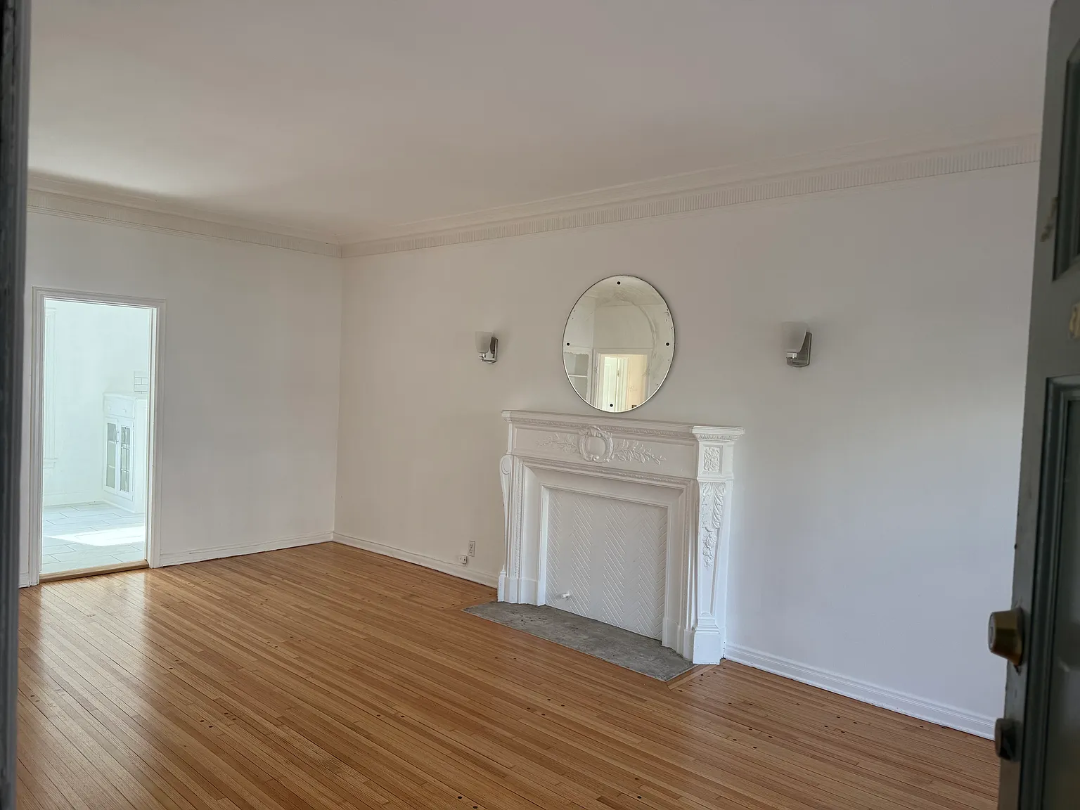 1 bed, $2,100 — Photo 4