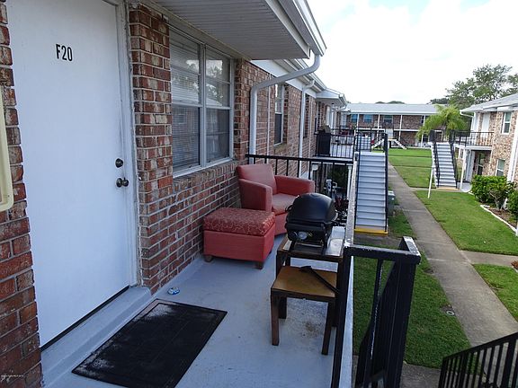 2nd image of 190 E Olmstead Dr Unit F20