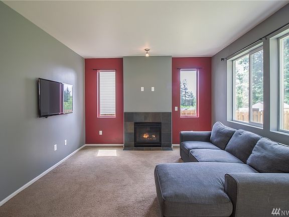 5th image of 1130 Ebbets Dr SW