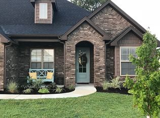 1307 Valle Ln, Springdale, AR 72762