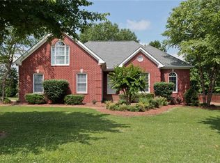2725 Wales Ct, Thompsons Station, TN 37179