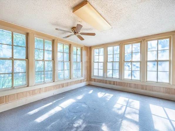114 Davis St, Weatherford, TX 76086