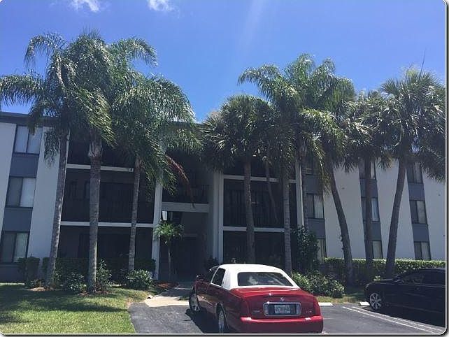1st image of 1008 Green Pine Blvd APT G1
