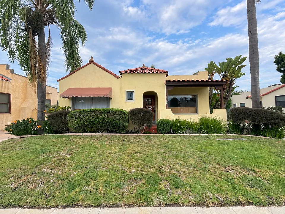 1420 Golden Gate Dr