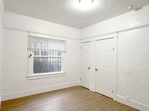 4th image of 458 W Vernon Ave #460