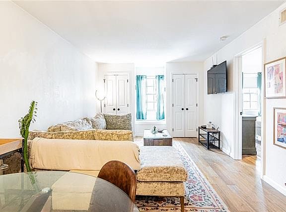 5th image of 1532 Saint Andrew St APT 203
