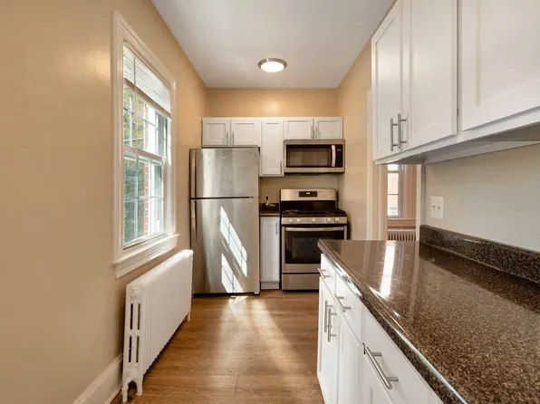 8501 Flower Ave #3, Takoma Park, MD 20912