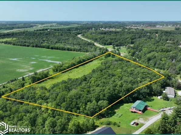 2222 W Hills Dr, Fairfield, IA 52556