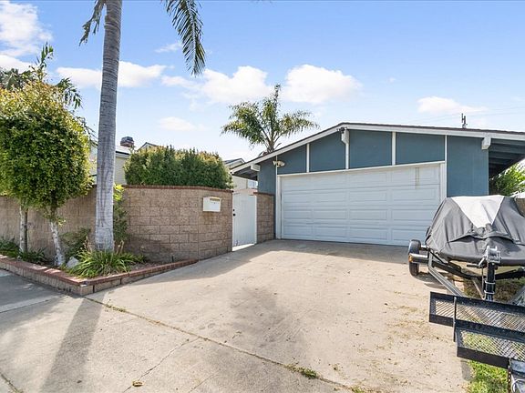 3rd image of 3330 Druid Ln