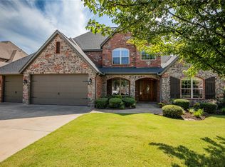 5000 SW Ridge Mont Rd, Bentonville, AR 72713