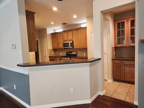 5th image of 3405 Pillar Dr