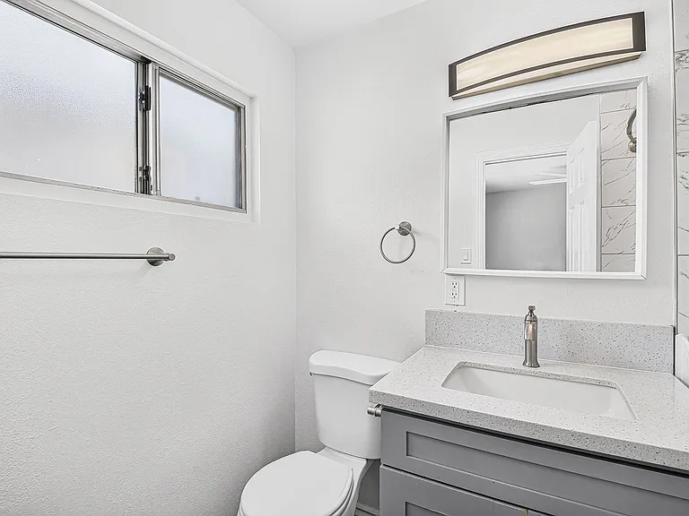 1024 Loma Avenue — Photo 41