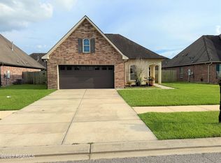 317 Arrowwood Rd, Youngsville, LA 70592