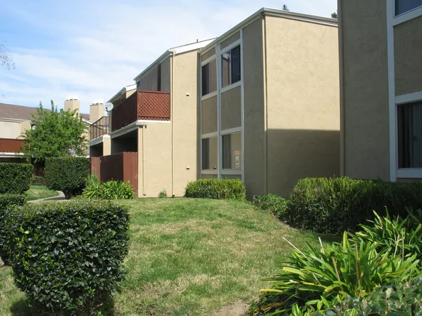 475 N Midway Dr, Escondido, CA