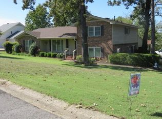 22 Briarwood Ln, Clarksville, AR 72830