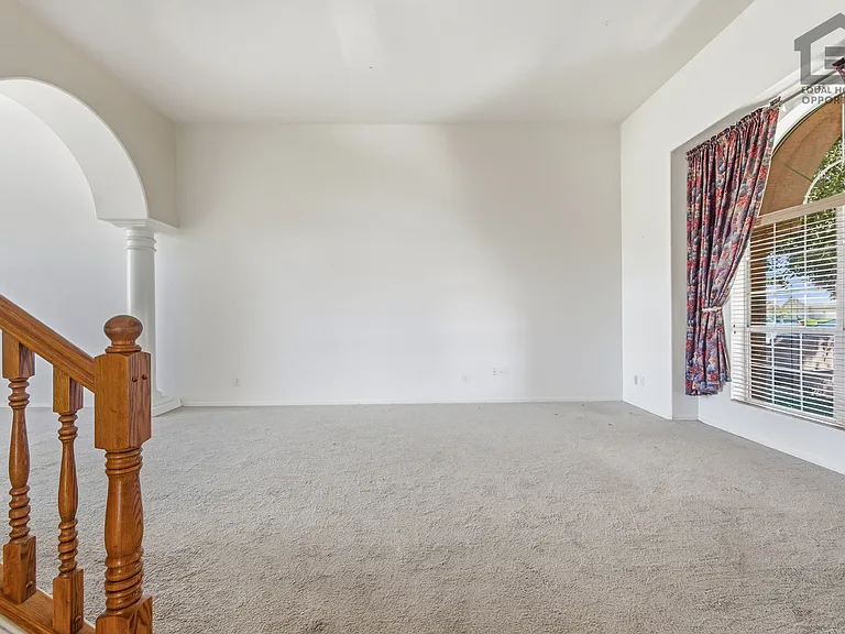 6288 W Rose Garden Ln — Photo 8