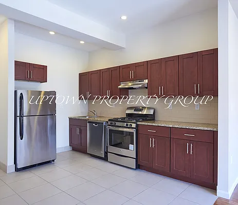 Rented by Uptown Property Group | media 19