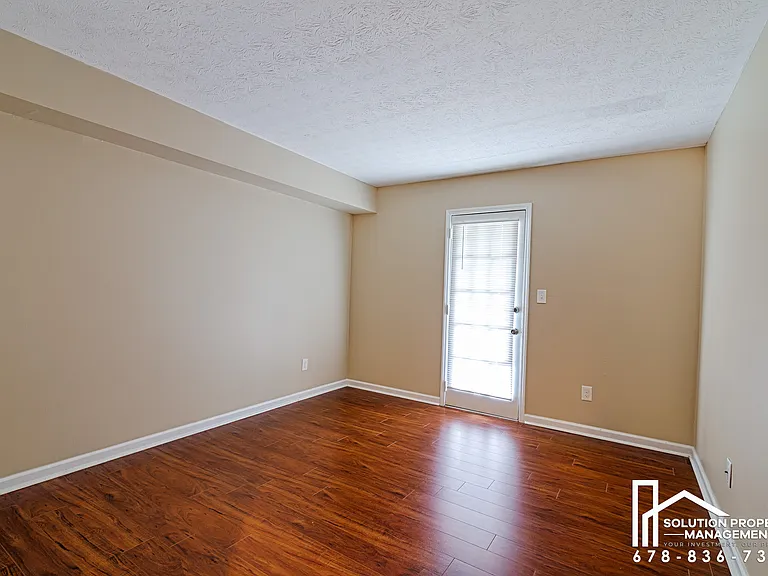 1808 Augusta Dr — Photo 12