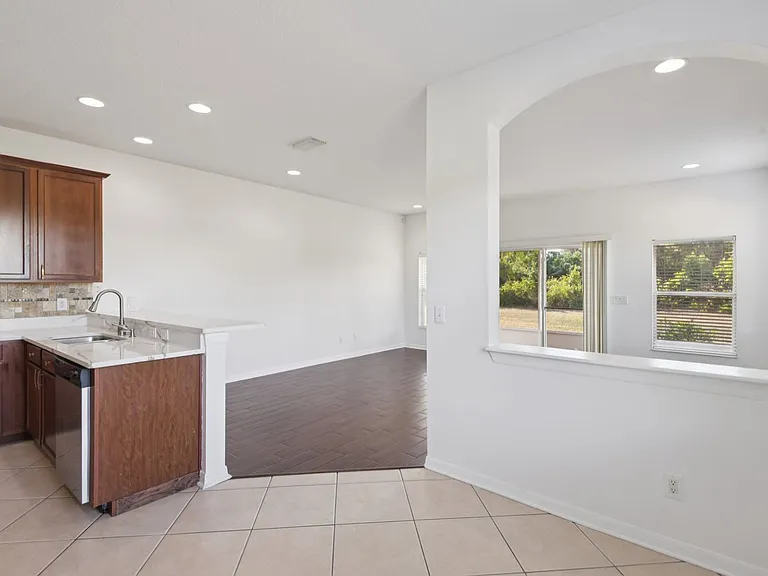 12805 Avelar Manor Pl — Photo 9