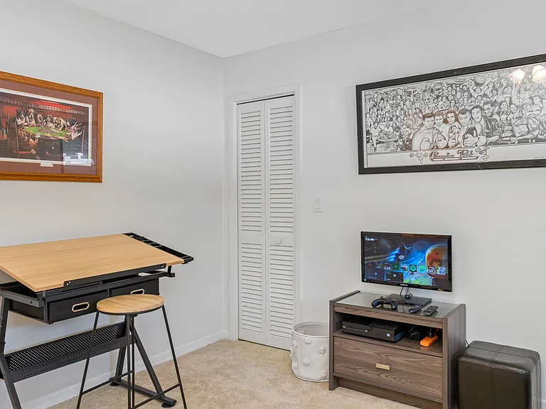 487 Island Way — Photo 38