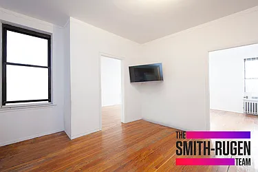 Rented by R New York
