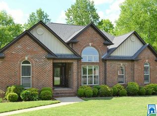 111 Ridgewood Ln, Odenville, AL 35120