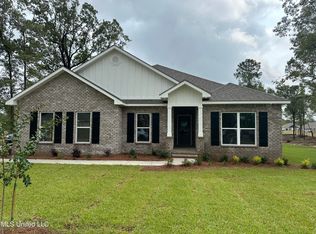 18868 Harrington Cir, Biloxi, MS 39532