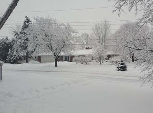 3225 Waubenoor Dr, Green Bay, WI 54301