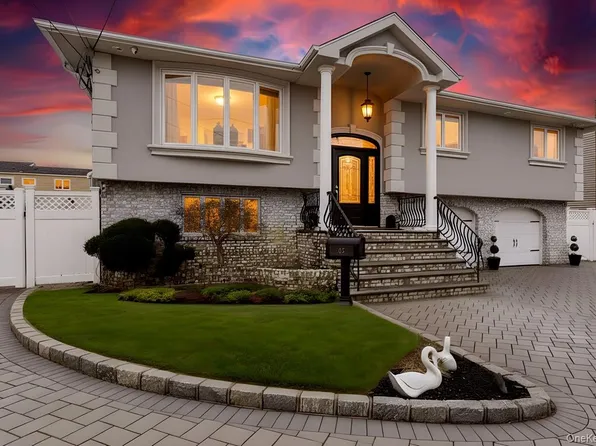 187 Massapequa Avenue, Massapequa, NY 11758