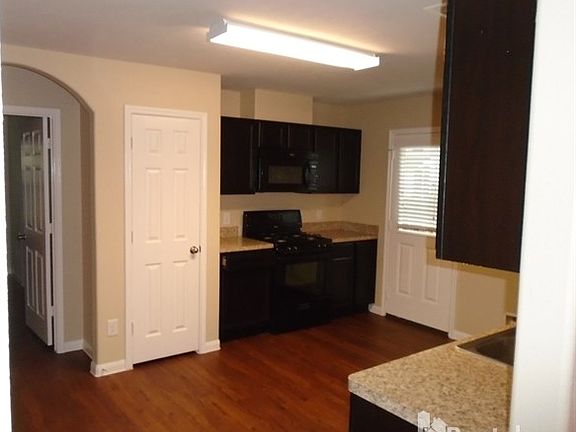 4th image of 21631 Nella Cir