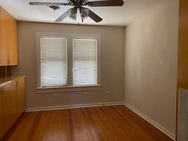 933 Beck St — Photo 7