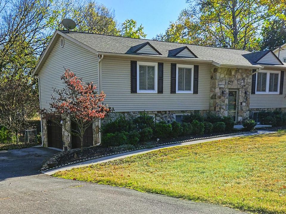 1st image of 9128 Candlewood Dr #2