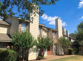 313-315 Romana, Hewitt, TX 76643