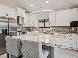 22580 Caravelle Cir, Boca Raton, FL 33433