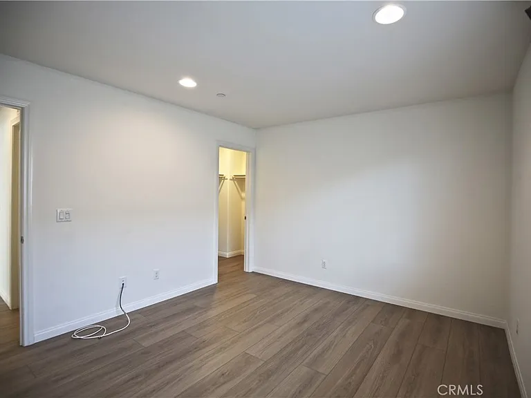 683 Huron Pl — Photo 12