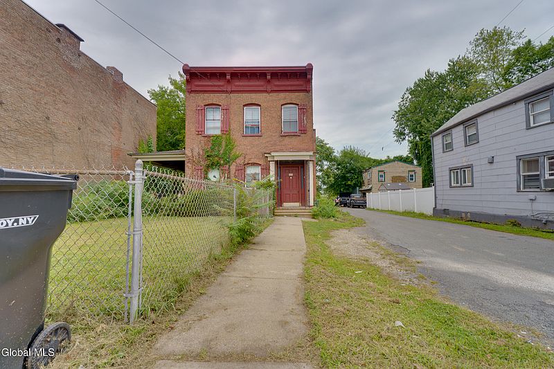 3rd image of 893 River Street