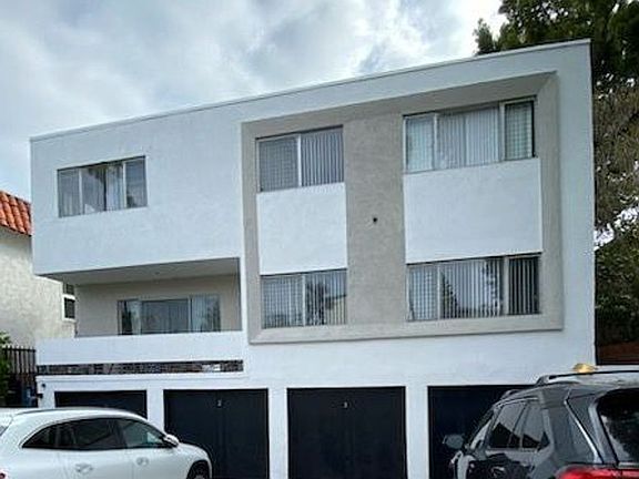 2nd image of 838 Lincoln Blvd APT 6